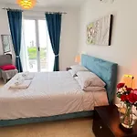 Appartement Frontline Paradise On The Water's Edge In Tatlisu, North Cyprus