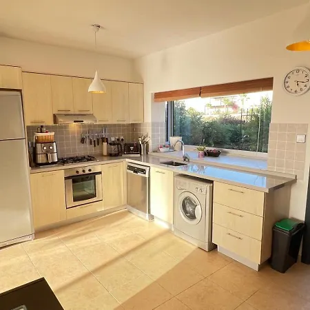 Frontline Paradise On The Water's Edge In Tatlisu, North Cyprus Apartamento