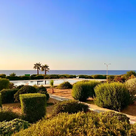 Frontline Paradise On The Water's Edge In Tatlisu, North Cyprus Apartamento Famagusta (Northern Cyprus)