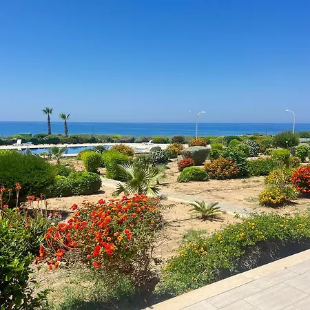 Frontline Paradise On The Water's Edge In Tatlisu, North Cyprus Apartamento *