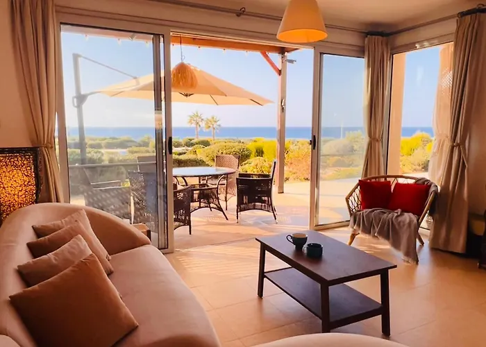 Frontline Paradise On The Water's Edge In Tatlisu, North Cyprus Apartmán